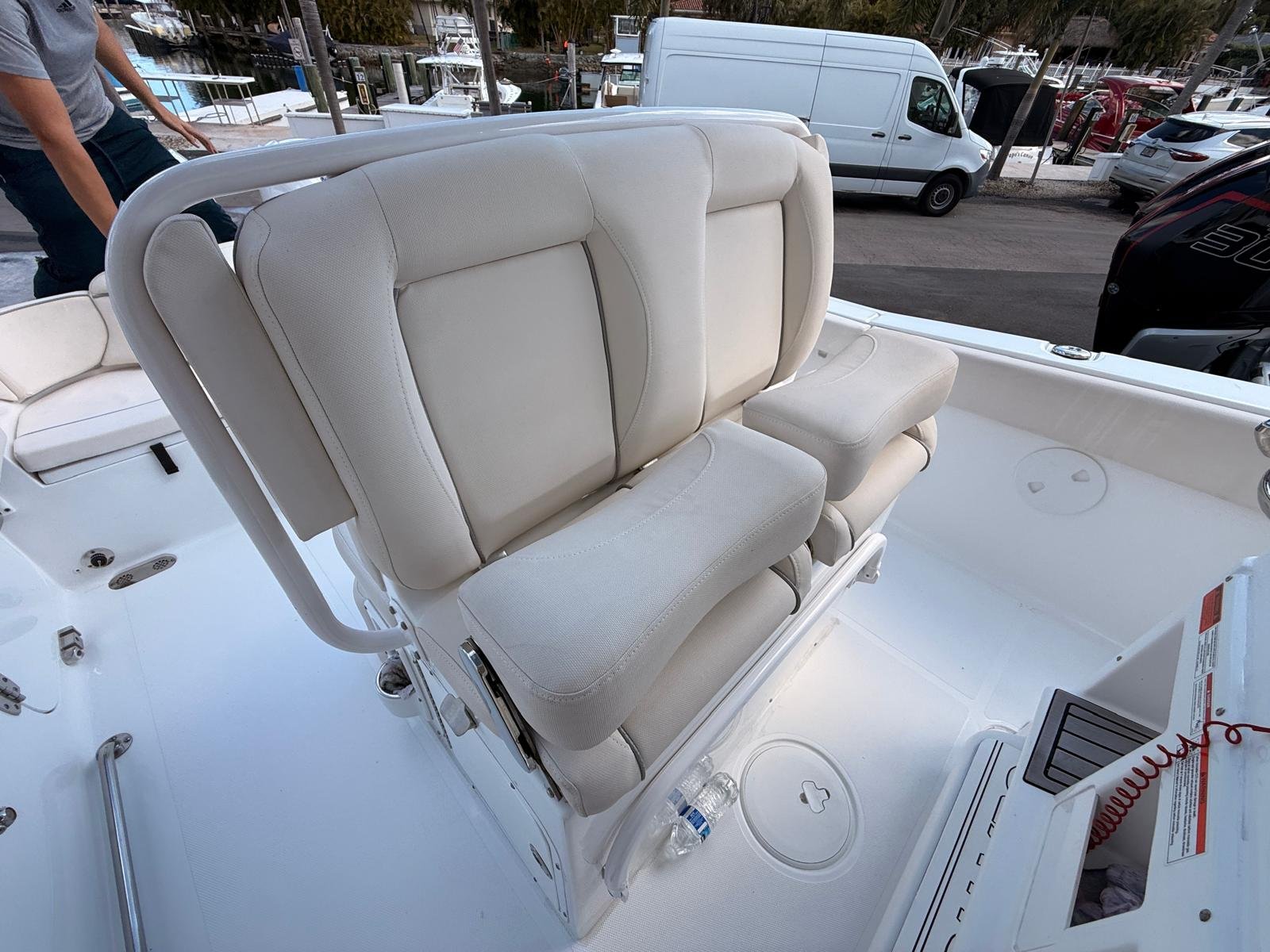 2025 Sea Hunt 265 SE