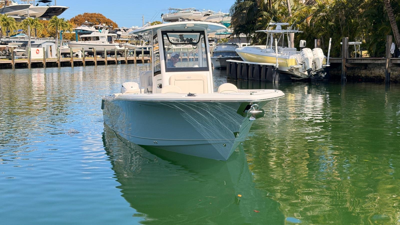 2025 Sea Hunt 265 SE