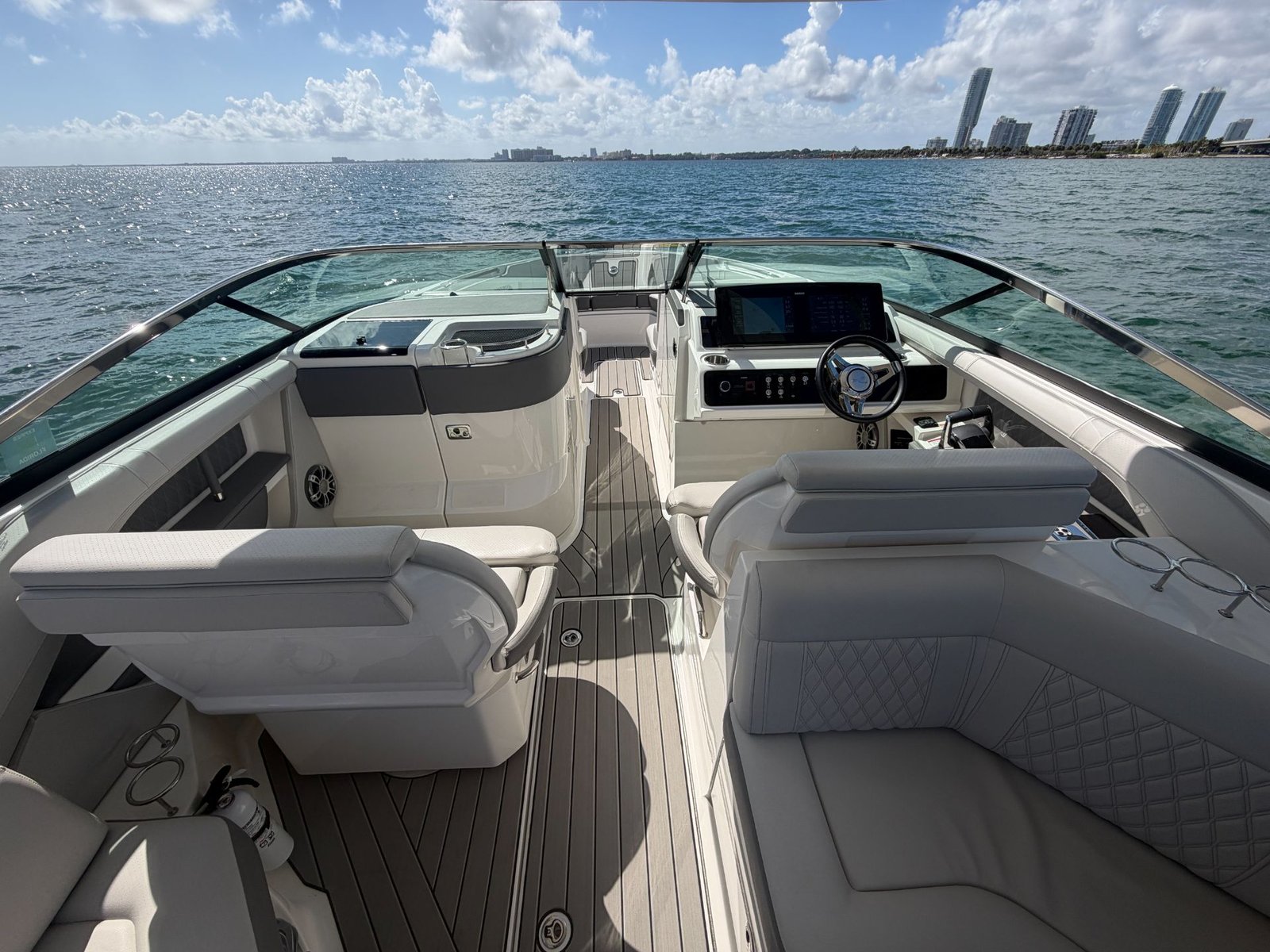 2024 Sea Ray 310 SLX Outboard powered by Twin Mercury 350hp V10