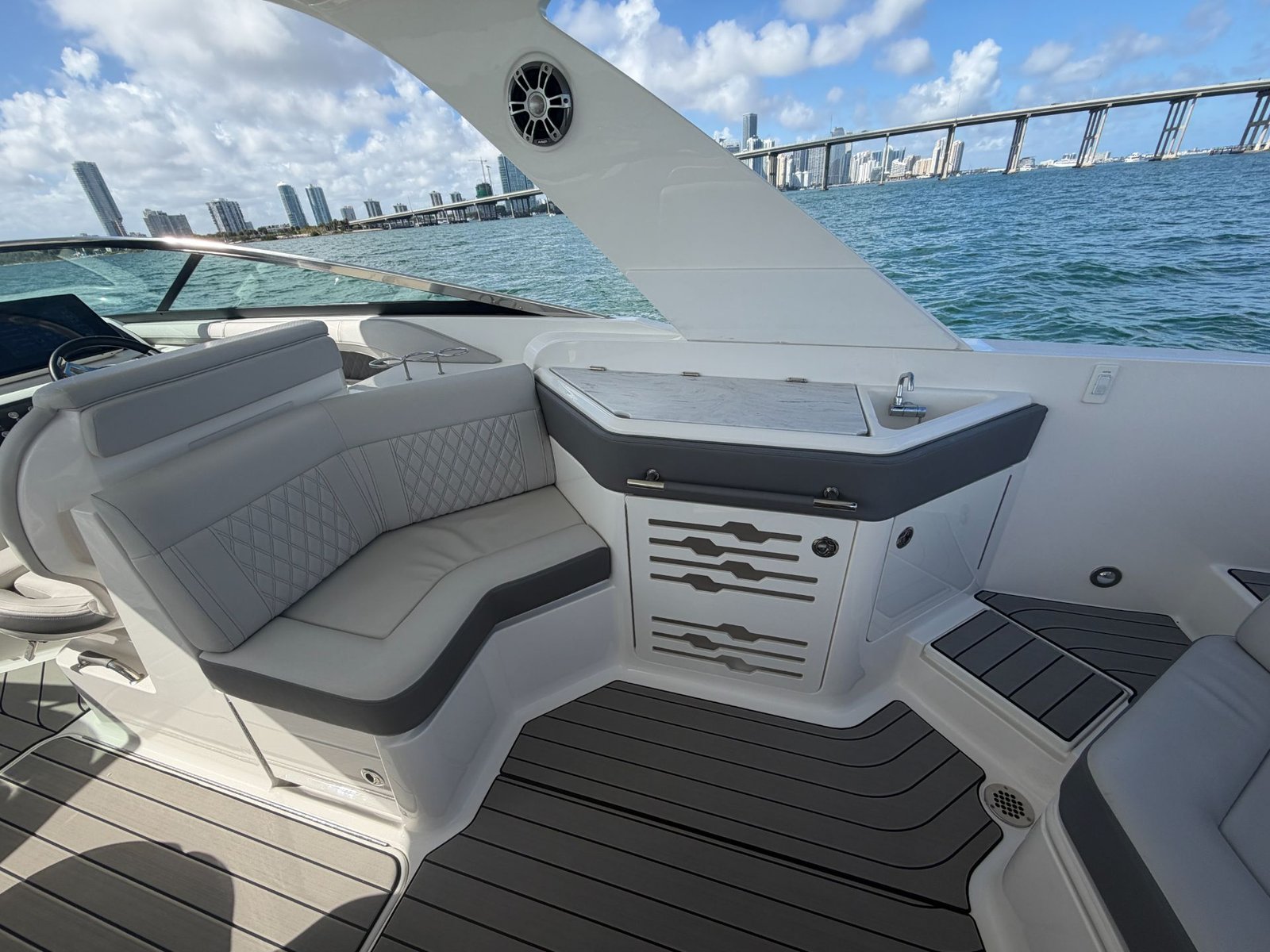 2024 Sea Ray 310 SLX Outboard powered by Twin Mercury 350hp V10