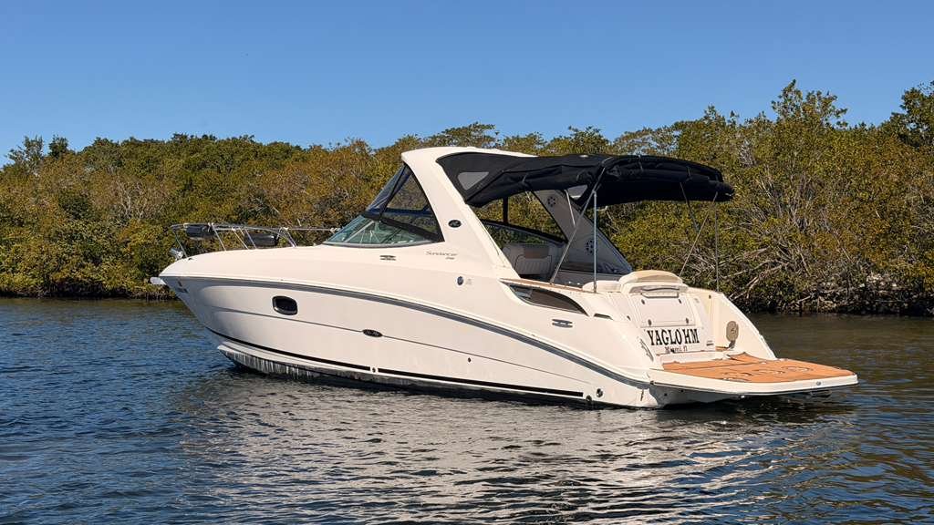 2010 Sea Ray 310 Sundancer