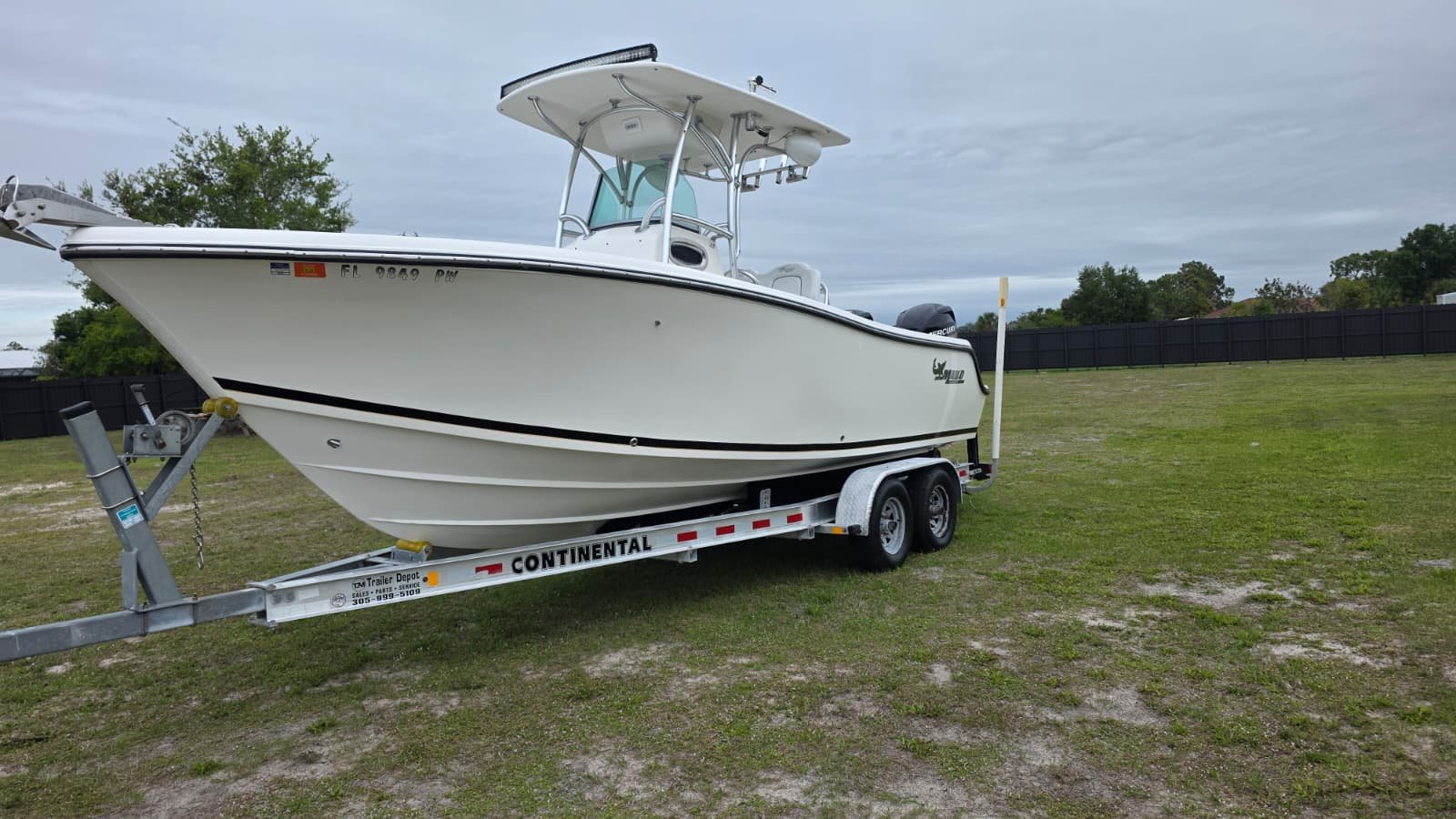 2014 Mako 234 CC powered by twin 150hp 4 Stroke