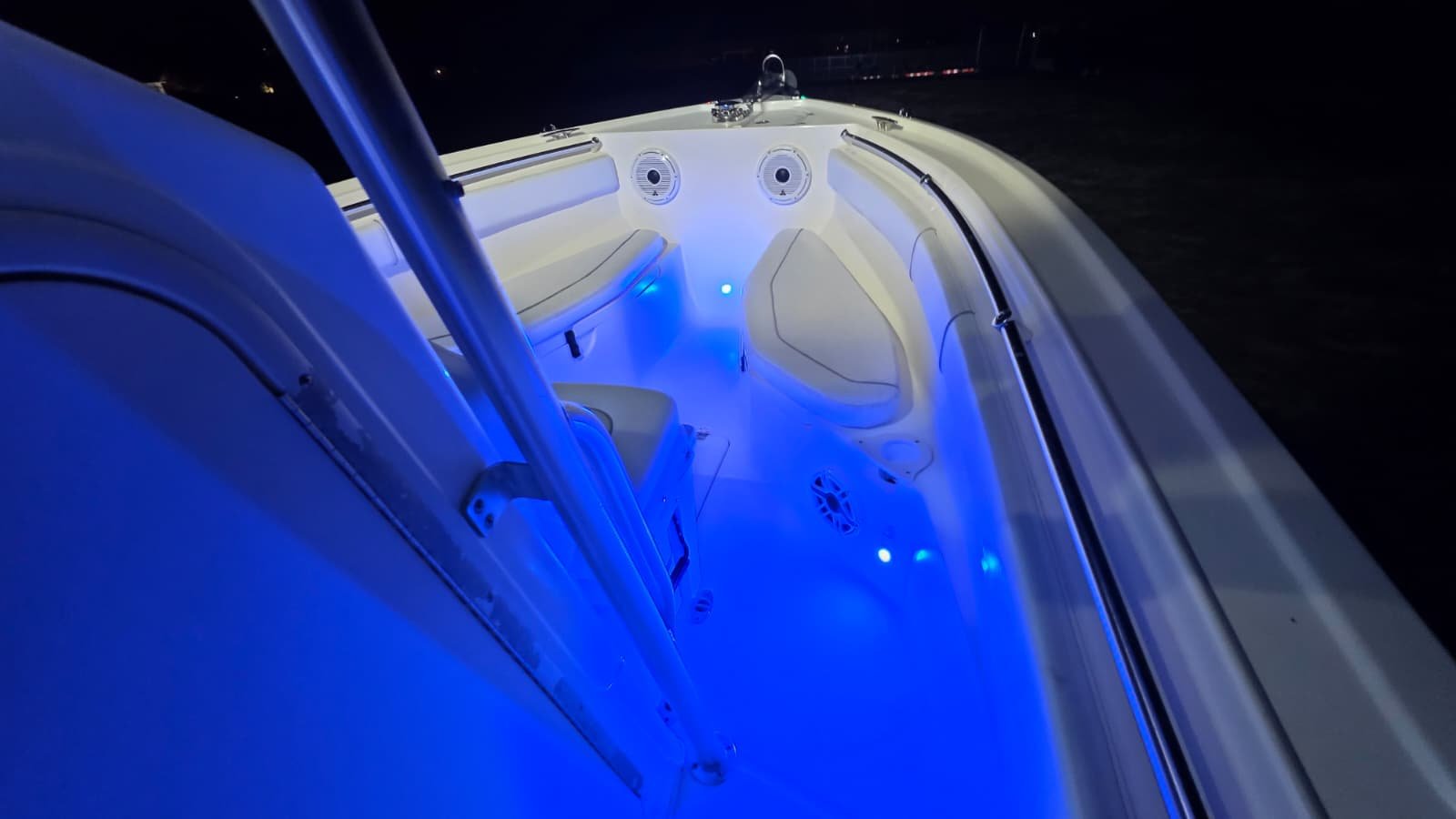 2014 Mako 234 CC powered by twin 150hp 4 Stroke