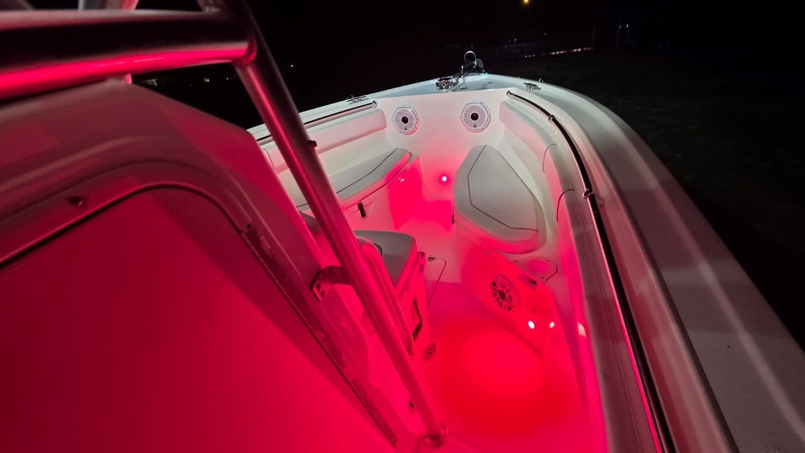 2014 Mako 234 CC powered by twin 150hp 4 Stroke