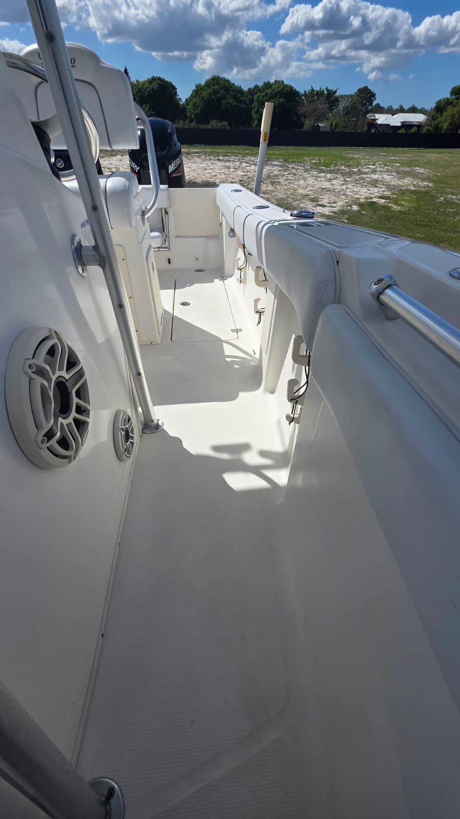 2014 Mako 234 CC powered by twin 150hp 4 Stroke