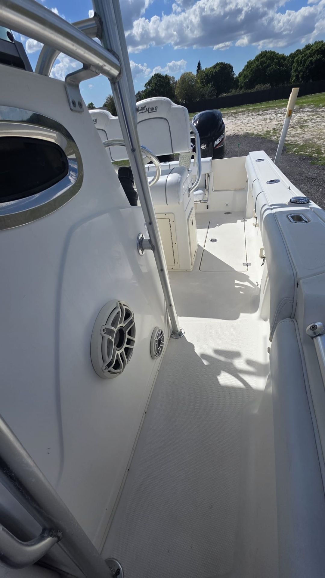 2014 Mako 234 CC powered by twin 150hp 4 Stroke