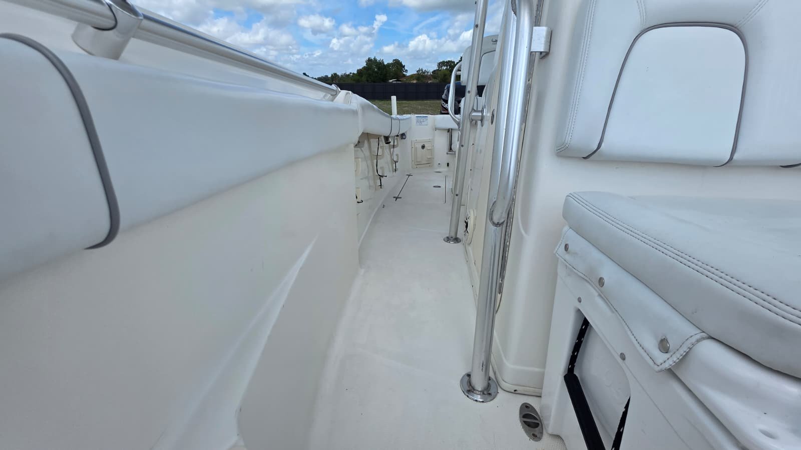 2014 Mako 234 CC powered by twin 150hp 4 Stroke