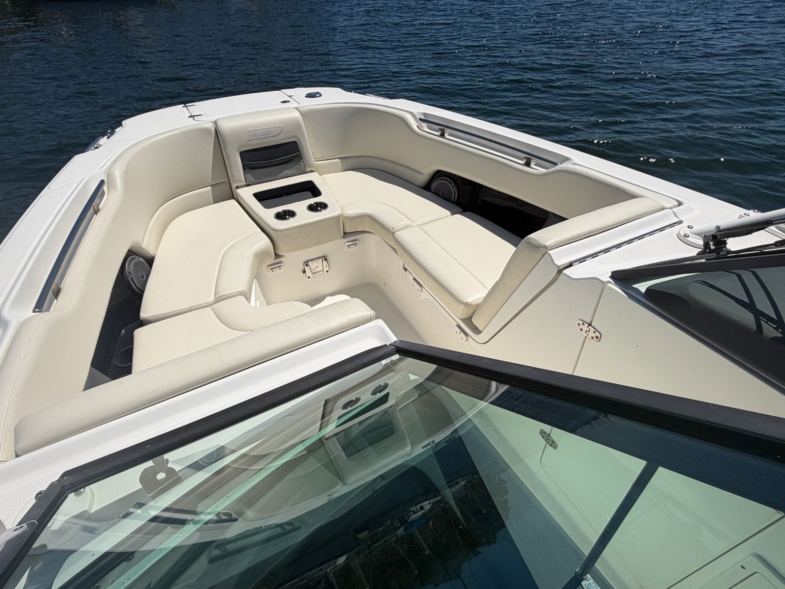 Boston Whaler 270 Vantage