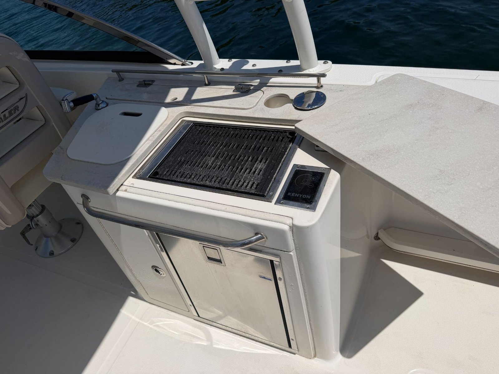 Boston Whaler 270 Vantage
