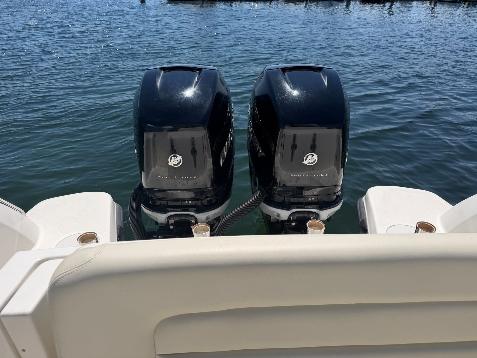 Boston Whaler 270 Vantage
