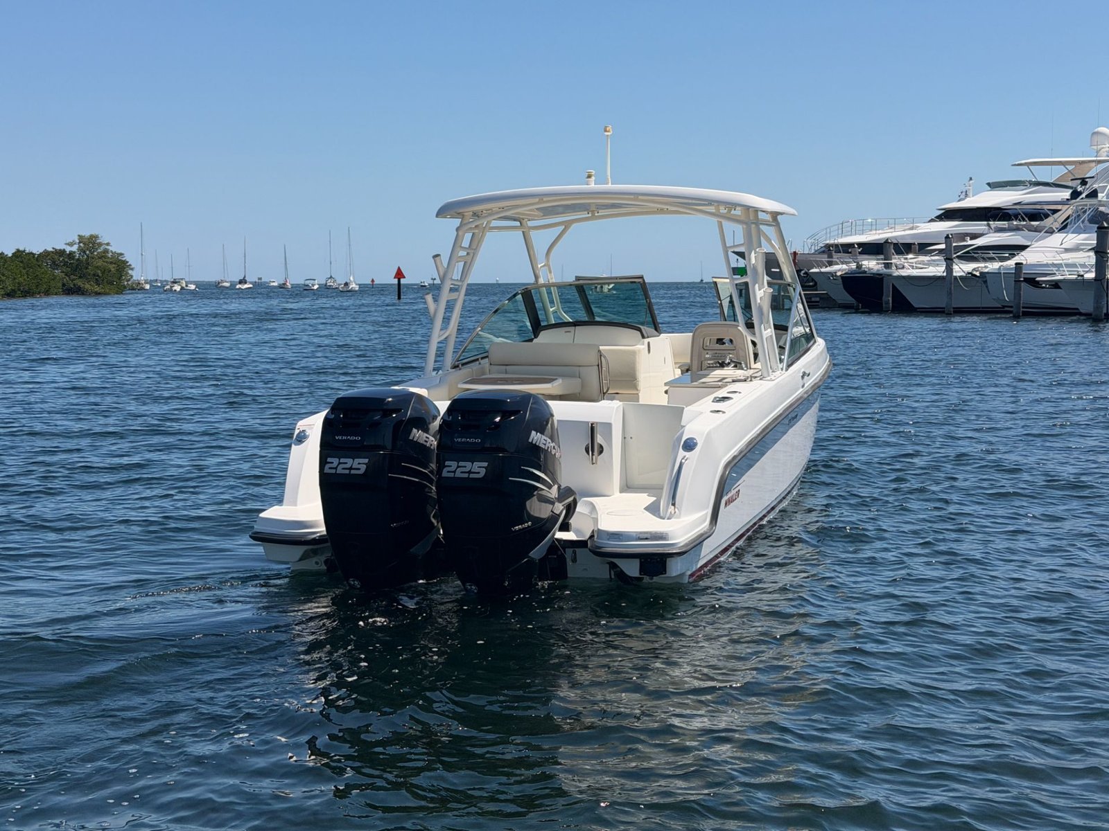 Boston Whaler 270 Vantage