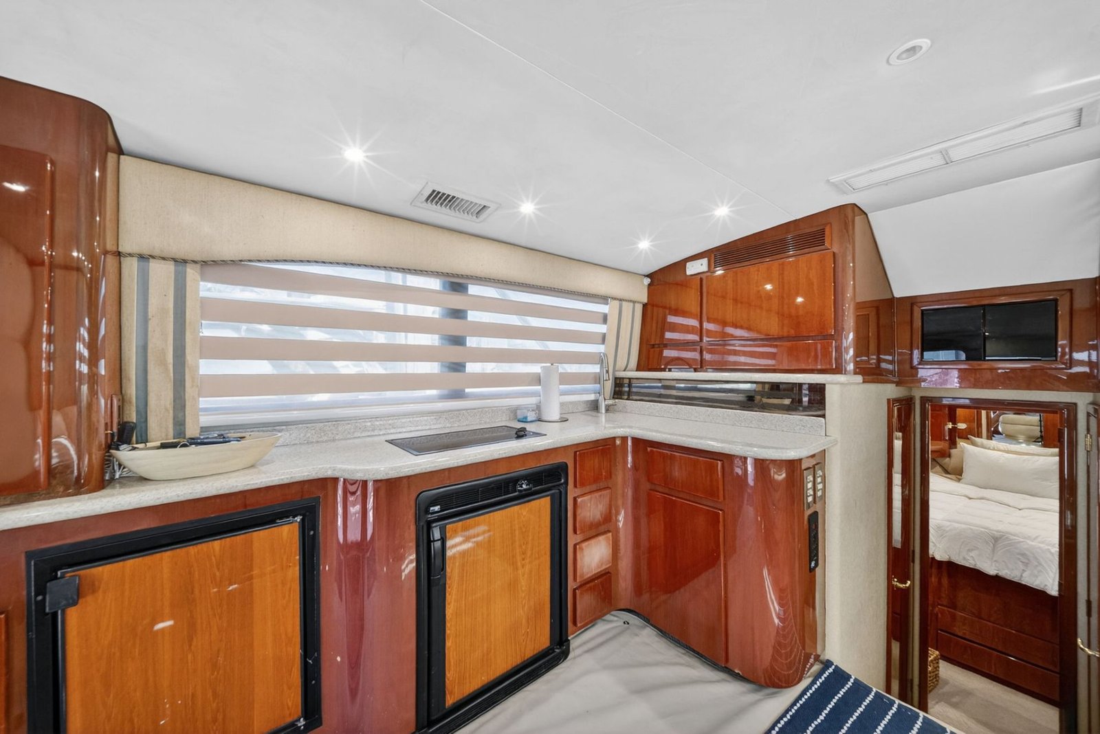 2006 Egg Harbor 37 Convertible