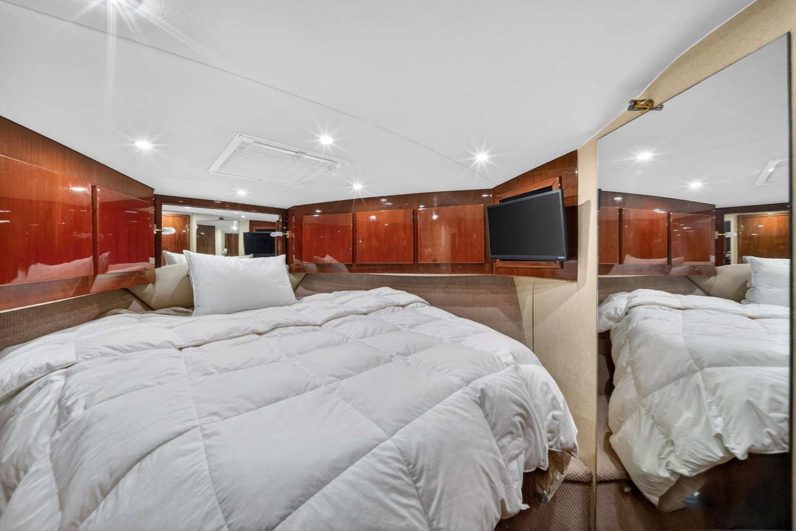 2006 Egg Harbor 37 Convertible