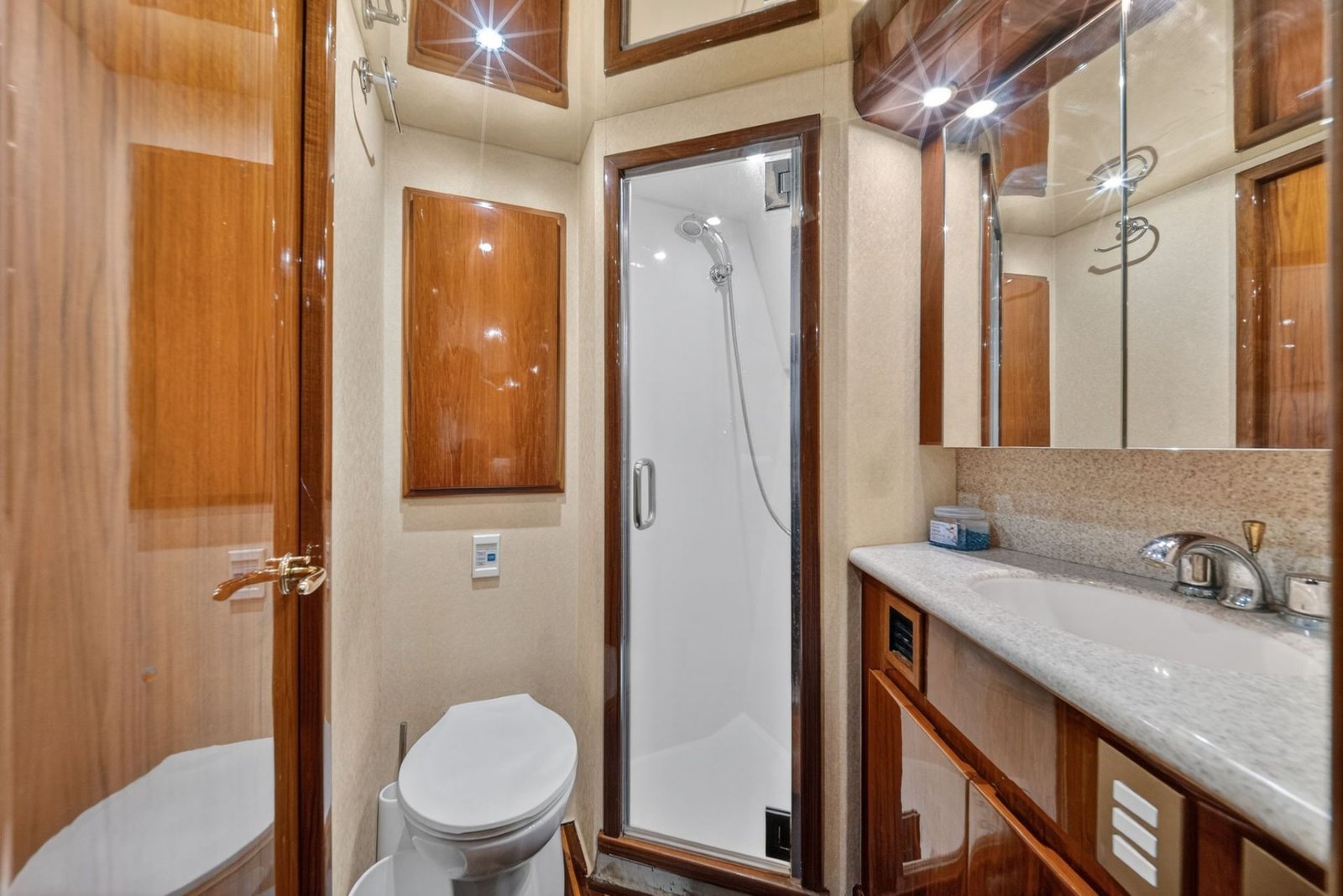 2006 Egg Harbor 37 Convertible