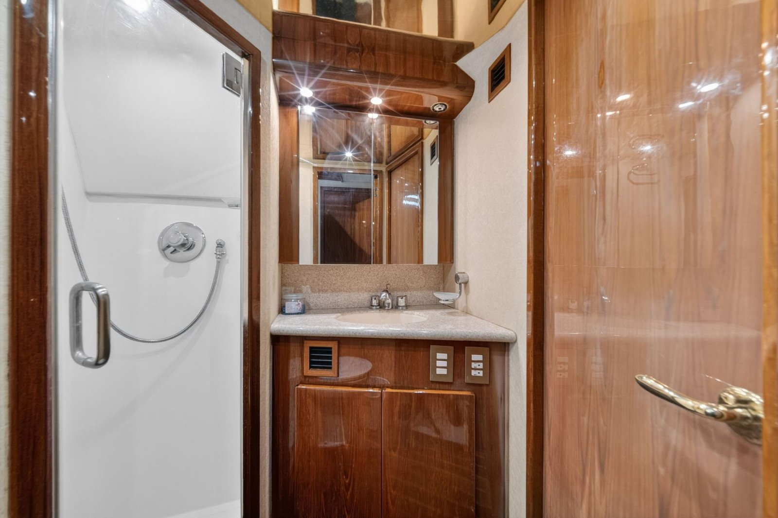 2006 Egg Harbor 37 Convertible