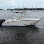 2006 Boston Whaler 240 Outrage powered by twin Mercury150hp 4 Strokes with only 460hours !!!
