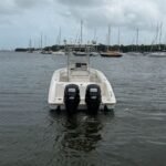 2006 Boston Whaler 240 Outrage powered by twin Mercury150hp 4 Strokes with only 460hours !!!