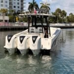 2017 Hydrasports 3400 CC powered by Triple Yamaha 300hp 4 Strokes with only 620hours