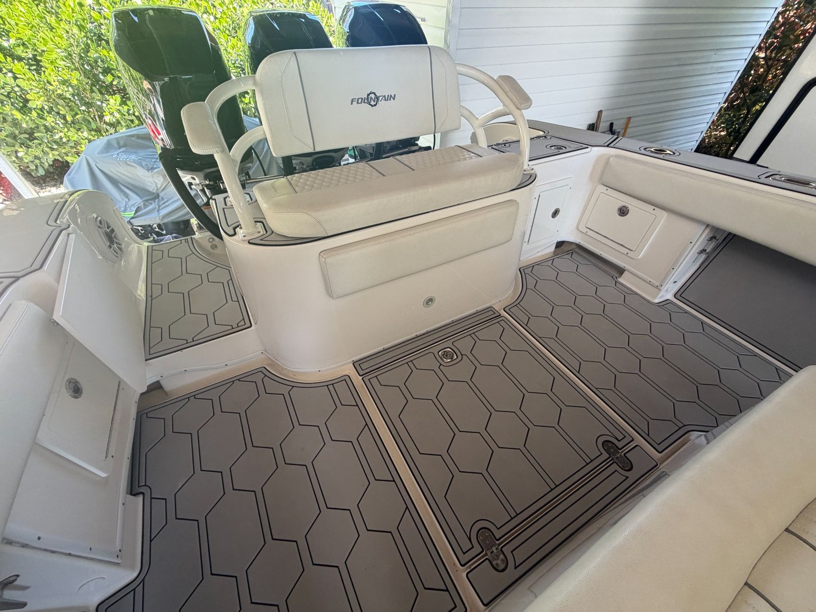 2007 Fountain 38CC repowered by 2020 Mercury 400hp with only 525hours !!!