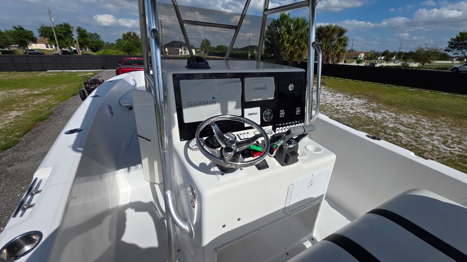 2007 Bluewater 2550 CC repowered by twin 2017 Suzuki 200hp 4 Strokes LOW Hours !!!
