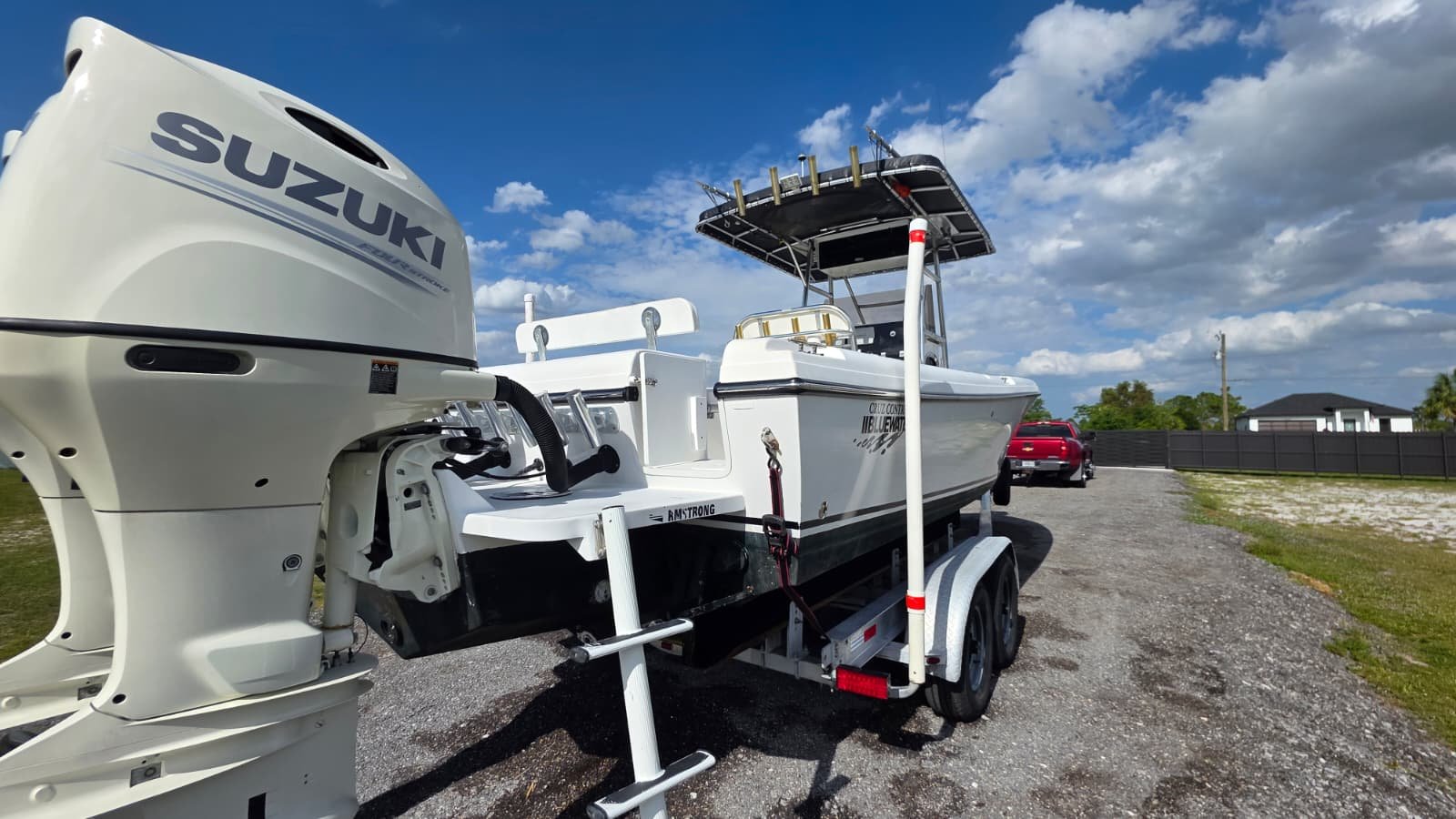 2007 Bluewater 2550 CC repowered by twin 2017 Suzuki 200hp 4 Strokes LOW Hours !!!