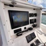 2001 Contender 27 Tournament powered by twin 2017 Suzuki 300hp with only 400hours !!