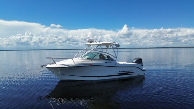 2007 Hydrasports 22VX powered by 2012 Yamaha 300hp 4 Stroke with only 170hours !!!