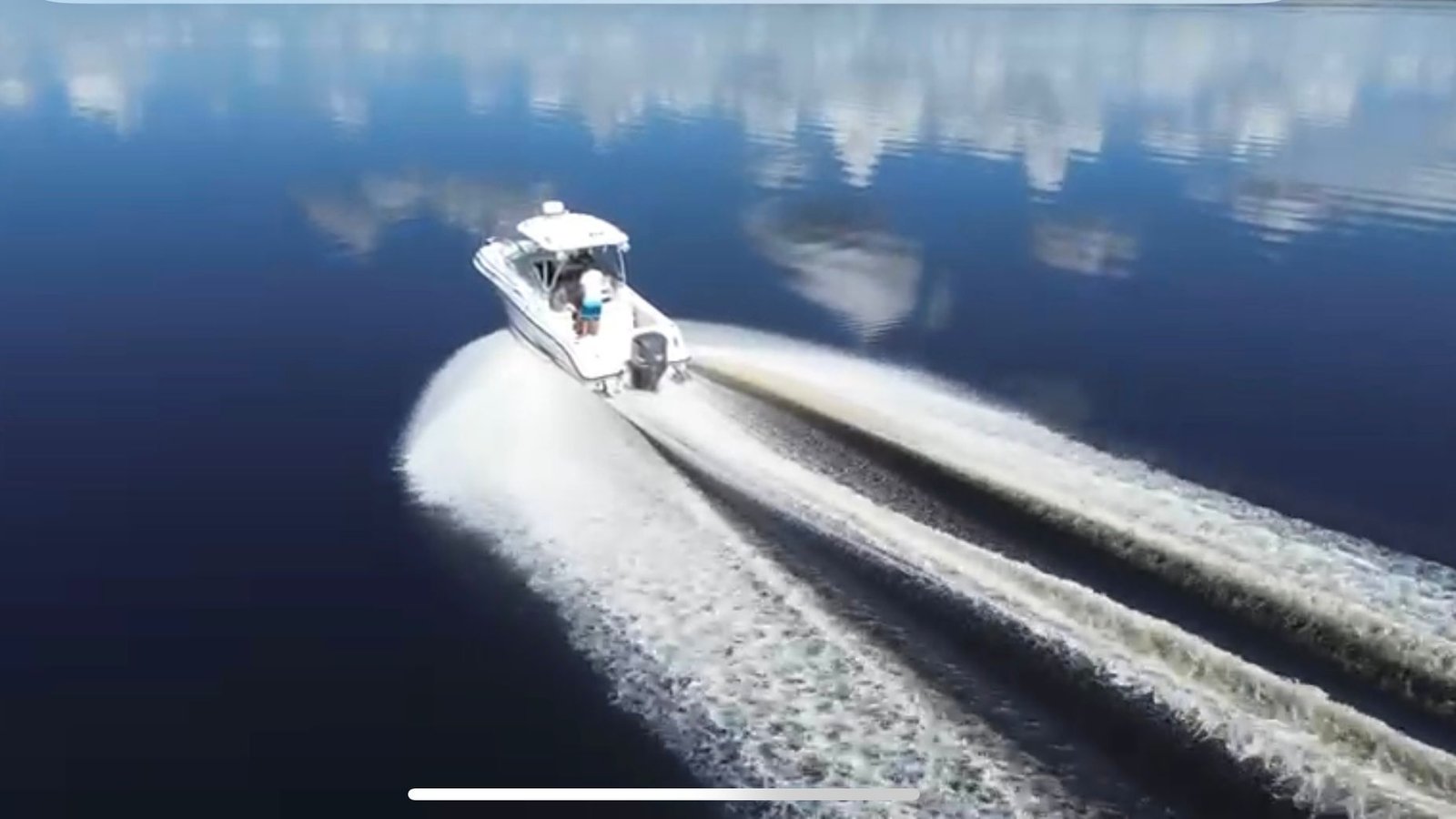 2007 Hydrasports 22VX powered by 2012 Yamaha 300hp 4 Stroke with only 170hours !!!