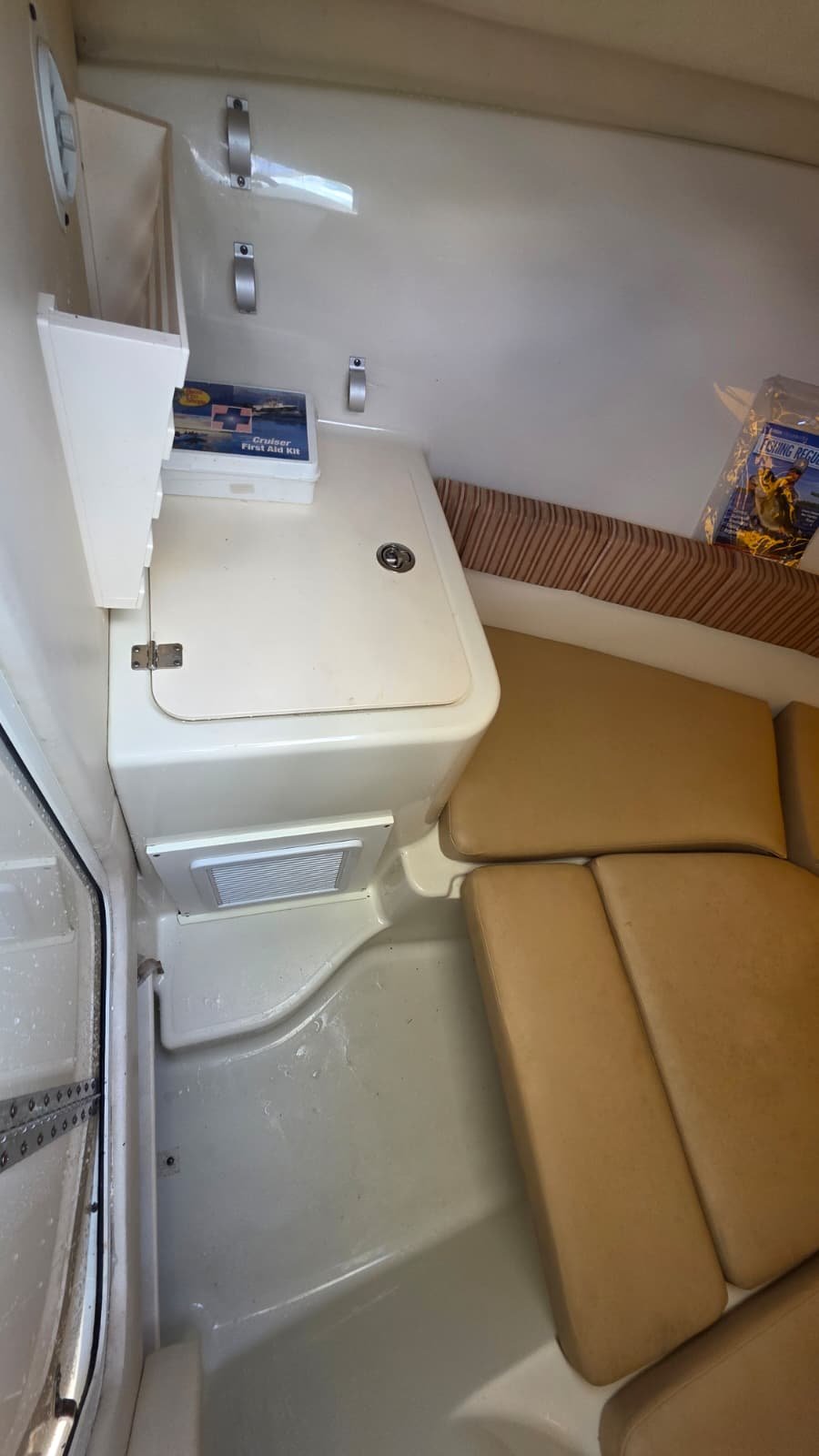 2007 Hydrasports 22VX powered by 2012 Yamaha 300hp 4 Stroke with only 170hours !!!