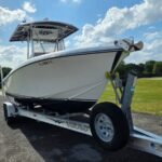 2007 Bluewater 2550 CC repowered by twin 2017 Suzuki 200hp 4 Strokes LOW Hours