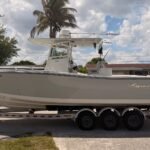 2015 Mako 284 Center Console