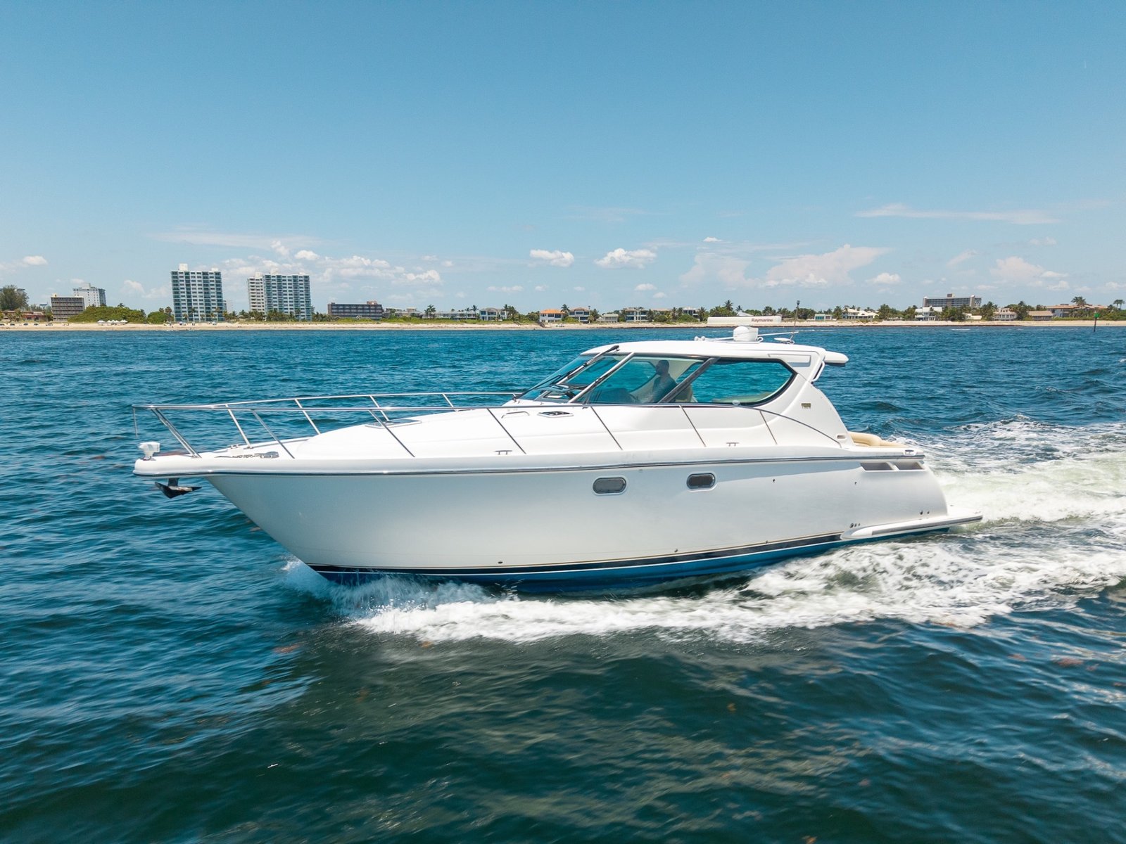 2008 Tiara 43 Sovran – Luxury Yacht on Pristine Conditions!!!