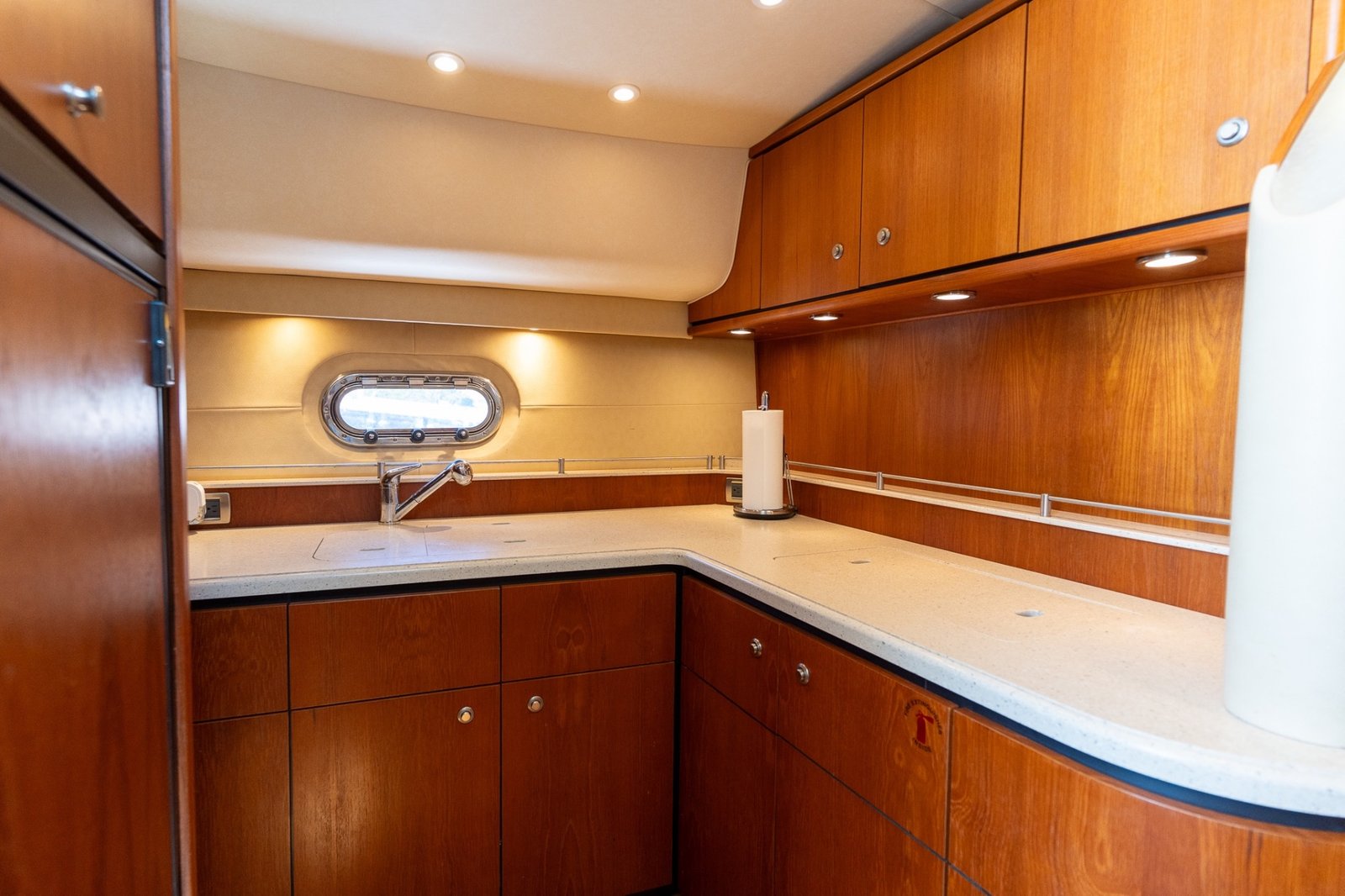 2008 Tiara 43 Sovran – Luxury Yacht on Pristine Conditions!!!