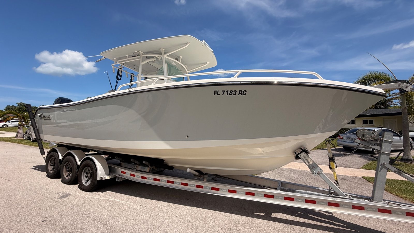 2015 Mako 284 on PRISTINE CONDITIONS!