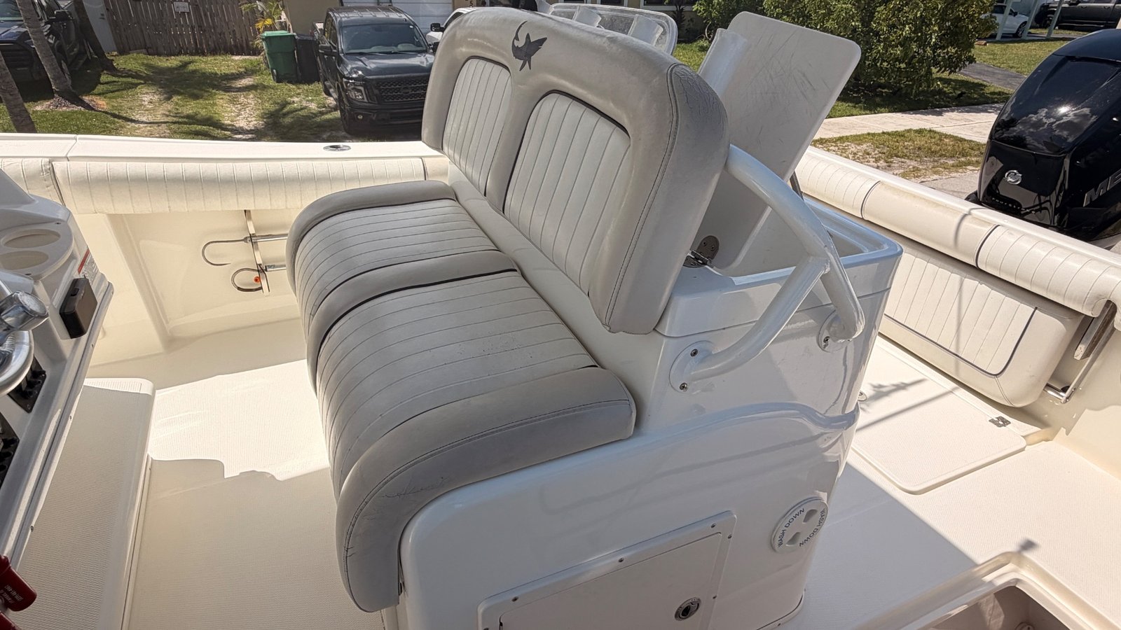 2015 Mako 284 on PRISTINE CONDITIONS!