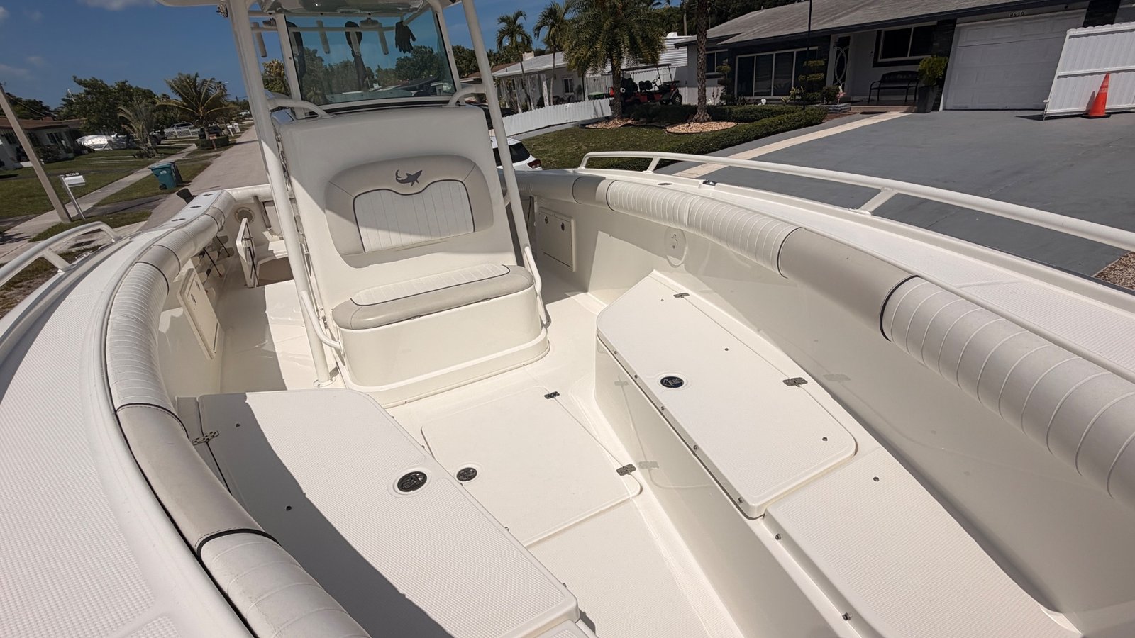 2015 Mako 284 on PRISTINE CONDITIONS!