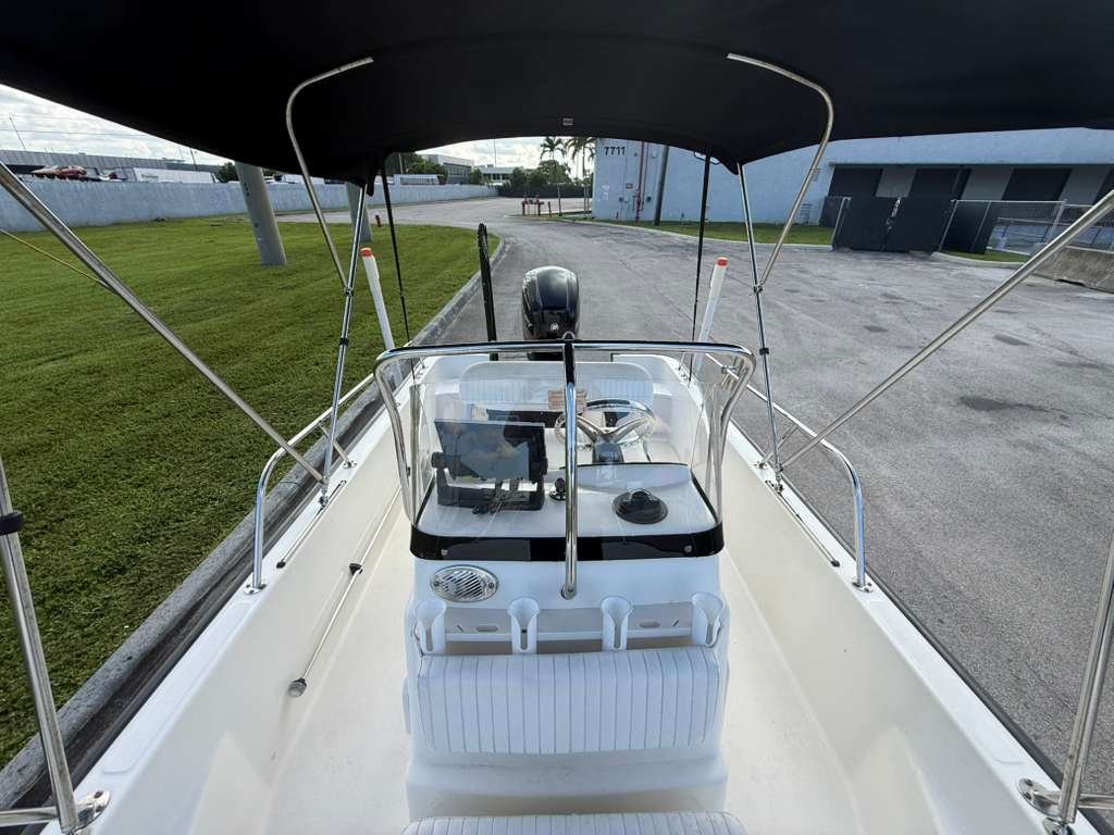 2016 Boston Whaler 170 Montauk