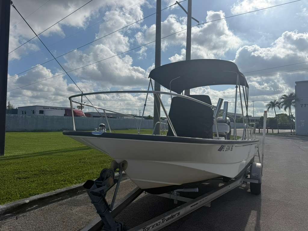 2016 Boston Whaler 170 Montauk