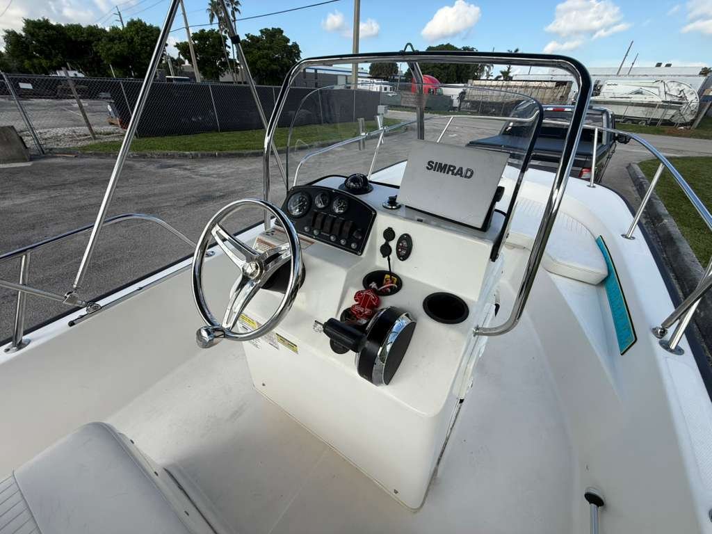 2016 Boston Whaler 170 Montauk