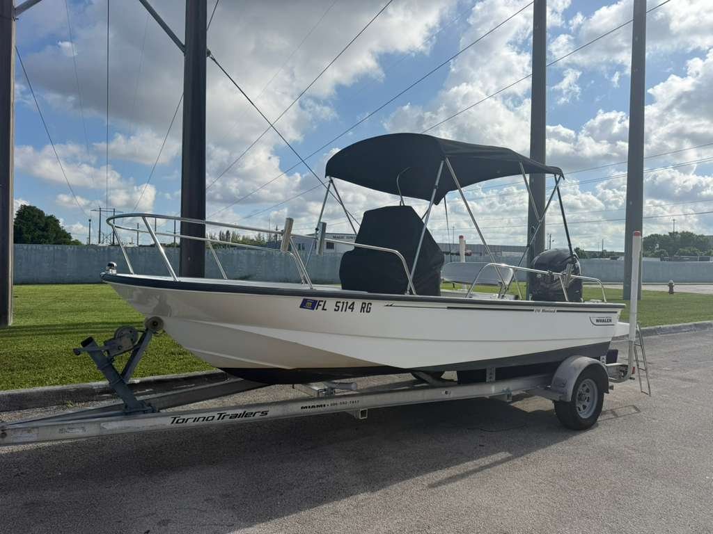 2016 Boston Whaler 170 Montauk