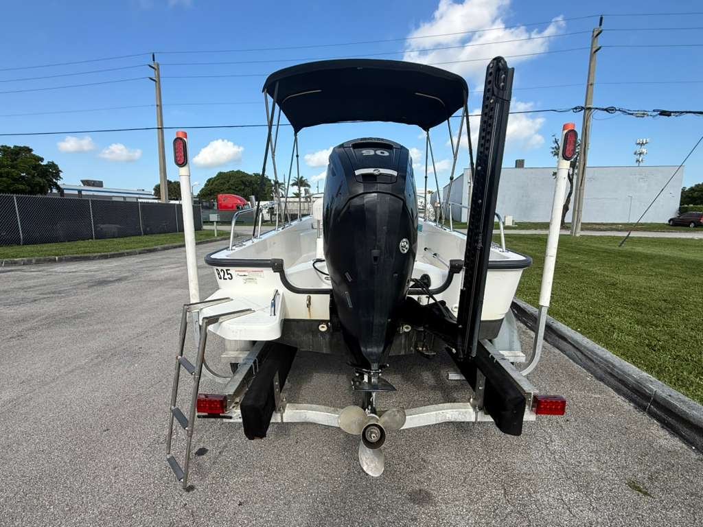 2016 Boston Whaler 170 Montauk