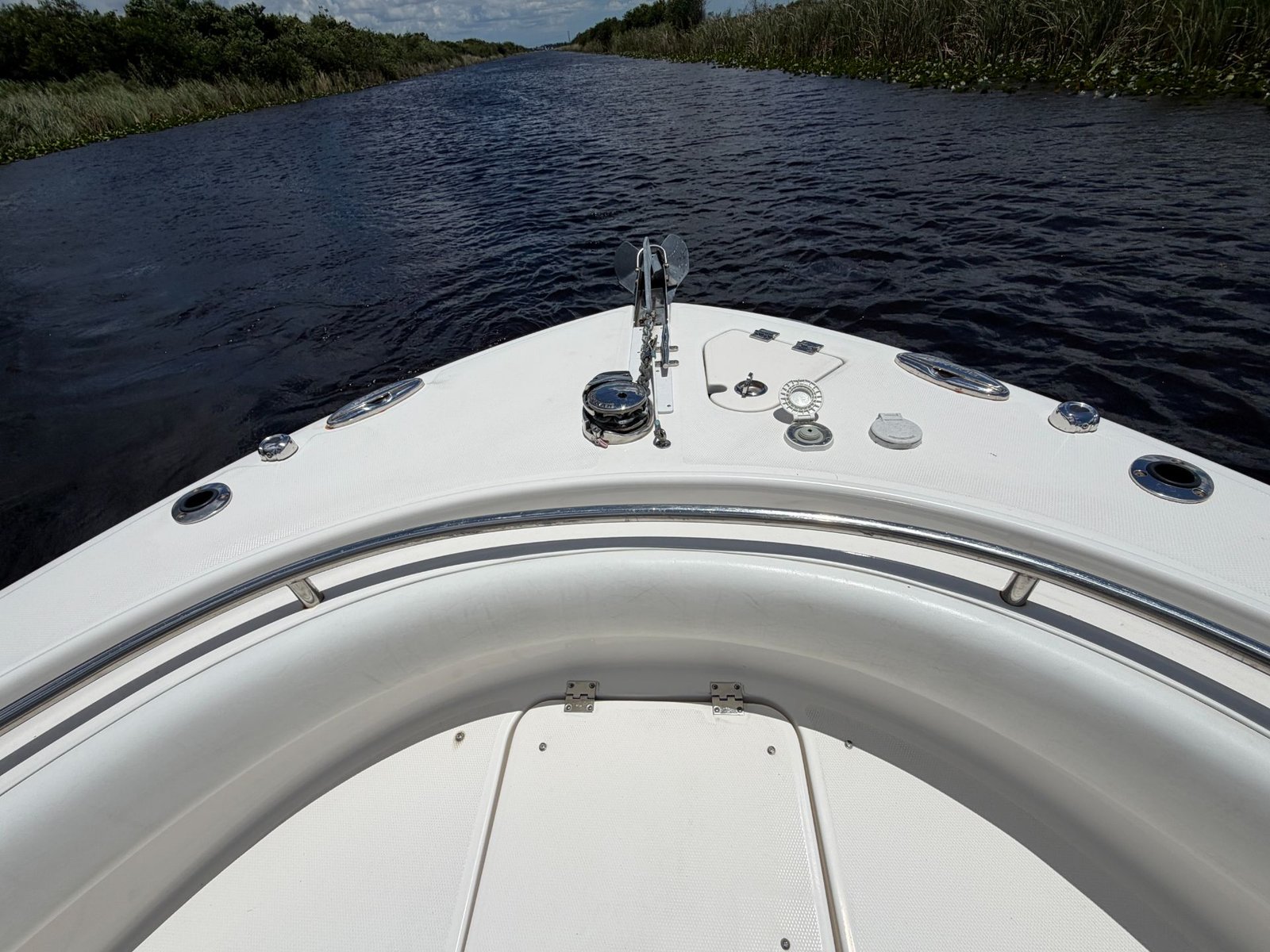 2014 Robalo R240 powered by twin Yamaha 150hp 4 Stroke with 650hrs !!!