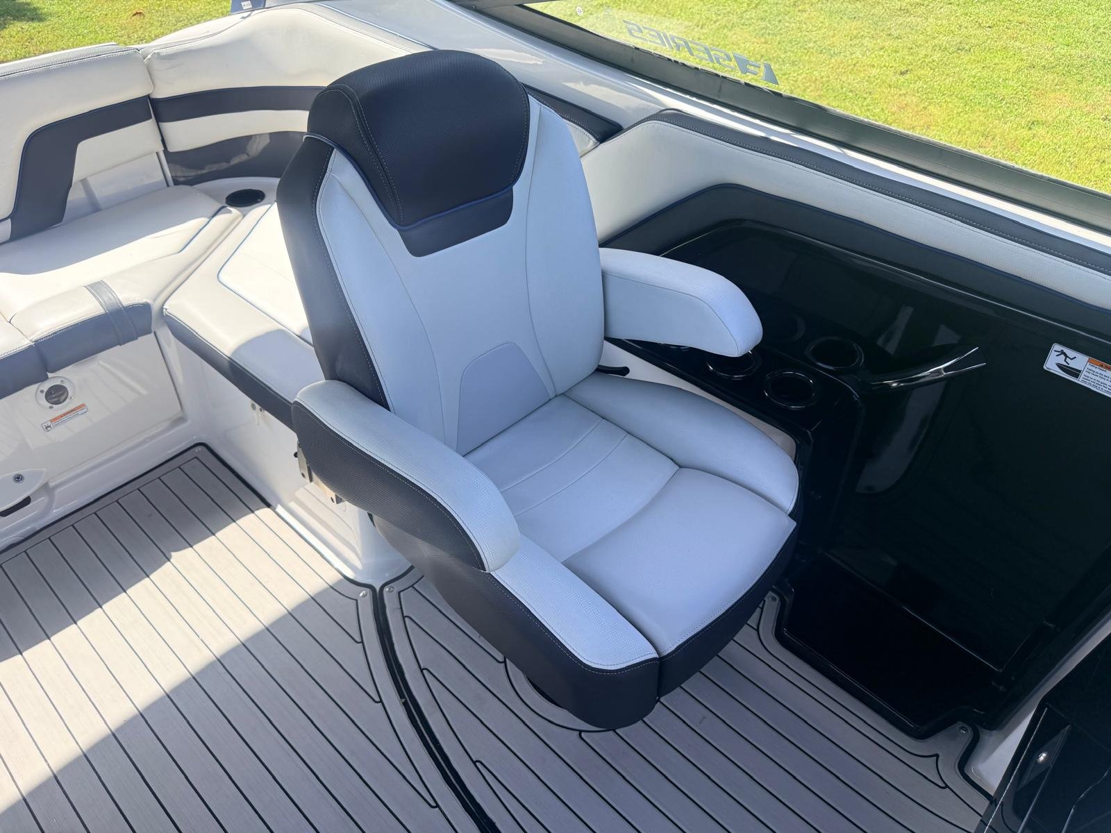 2020 Yamaha 242SE