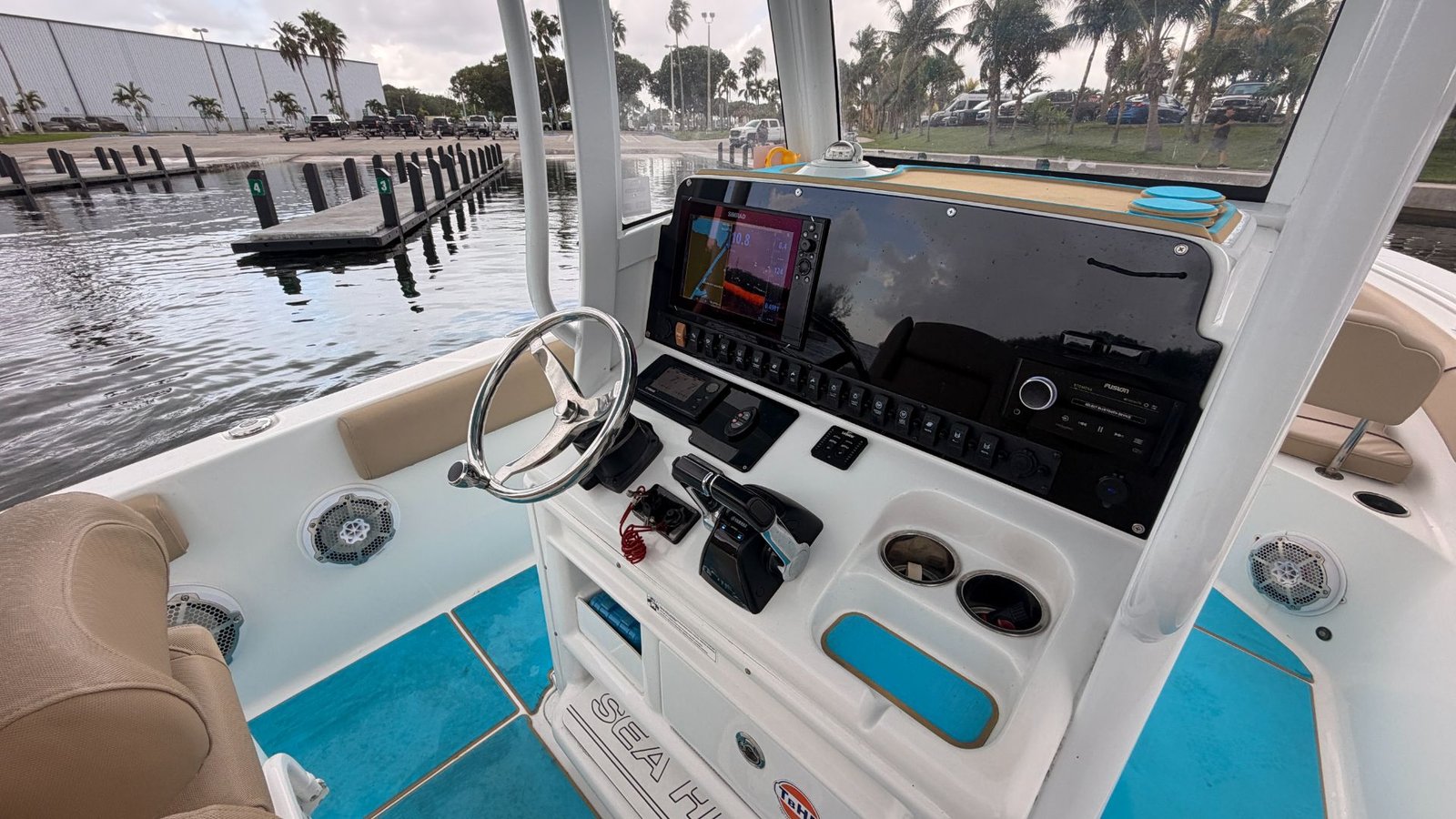 2018 Sea Hunt Gamefish 25 powered by twin Yamaha 150hp 4 Stroke with 695hours !!